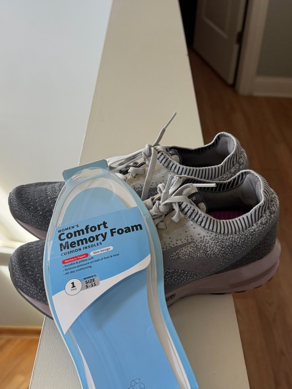 “BROOKS”(DNA,AMP levitate 2)shoes for women.Size-9,color-gray/purple.💜 - Picture 11 of 12